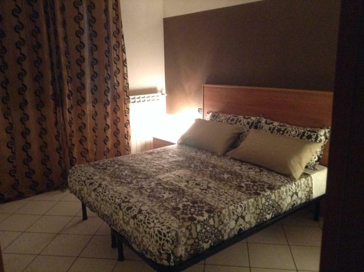 Antonellagardalake Desenzano del Garda Ngoại thất bức ảnh